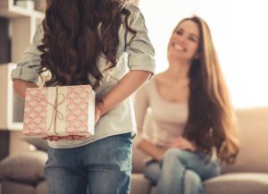 Saiba quais são os direitos do consumidor na troca de presentes