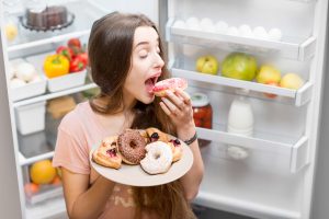 Fugir da dieta um dia na semana: pode ou não pode?